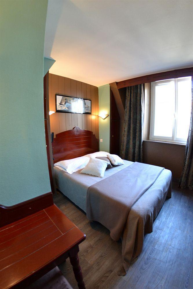 Hotel Bristol Union Intra Muros 3*
